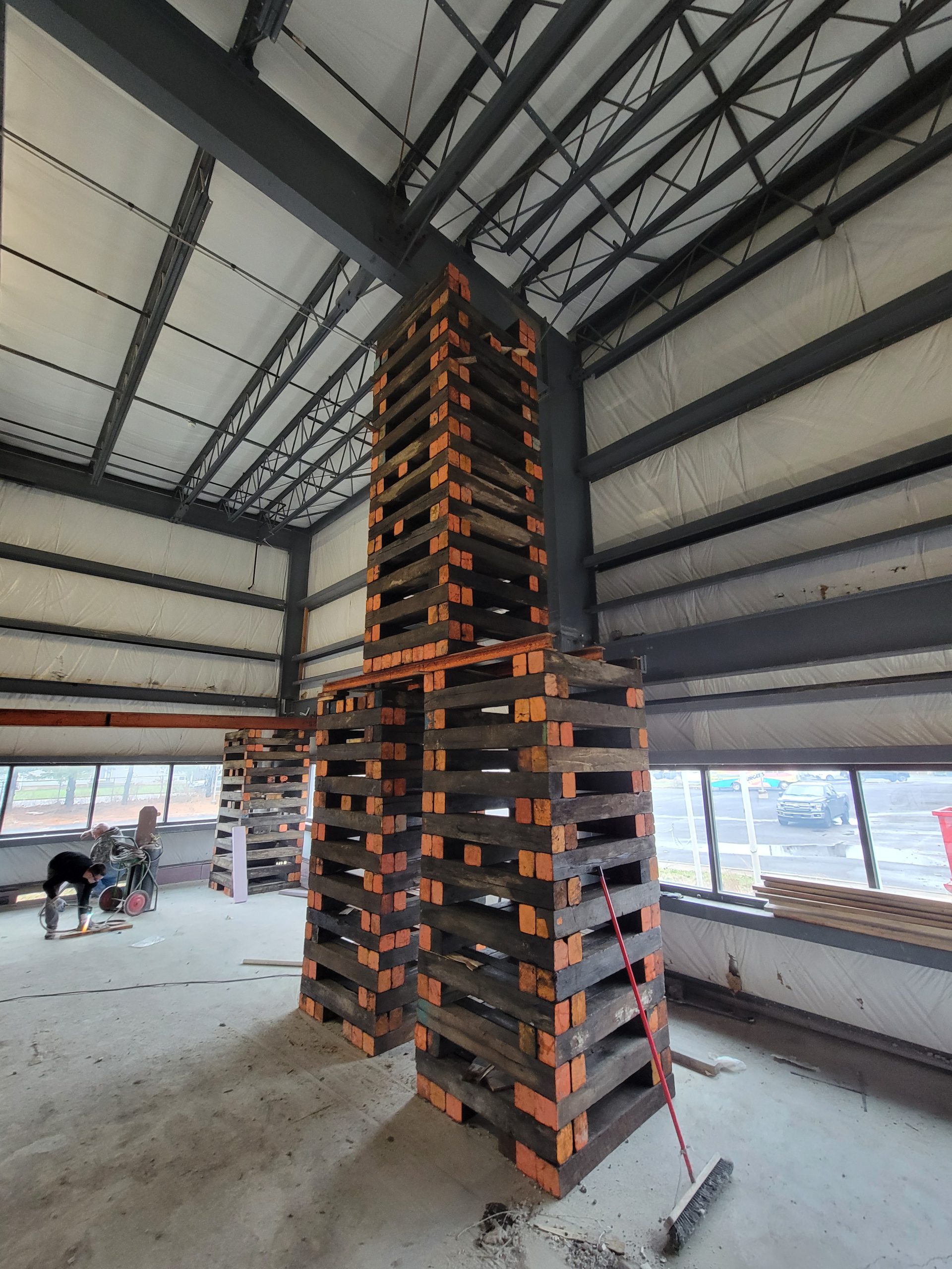 warehouse roof support