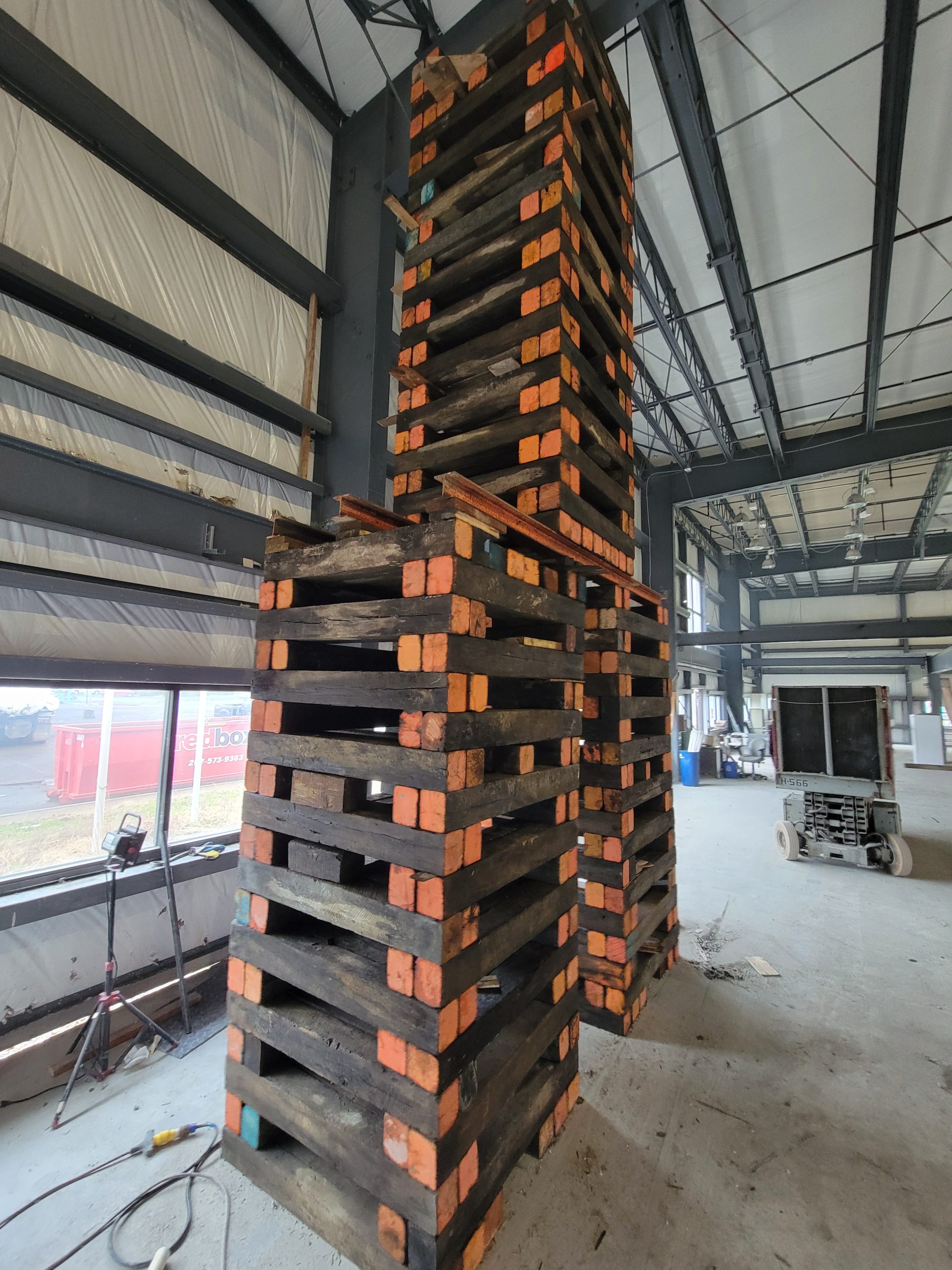 warehouse roof lift and level